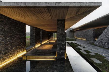 International Award Architecture In Stone 